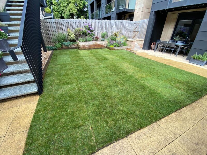 Do you need new laawn turf supplied and installed in Edinburgh? click and contact us for a lawn turf installation quote in the Edinburgh area
