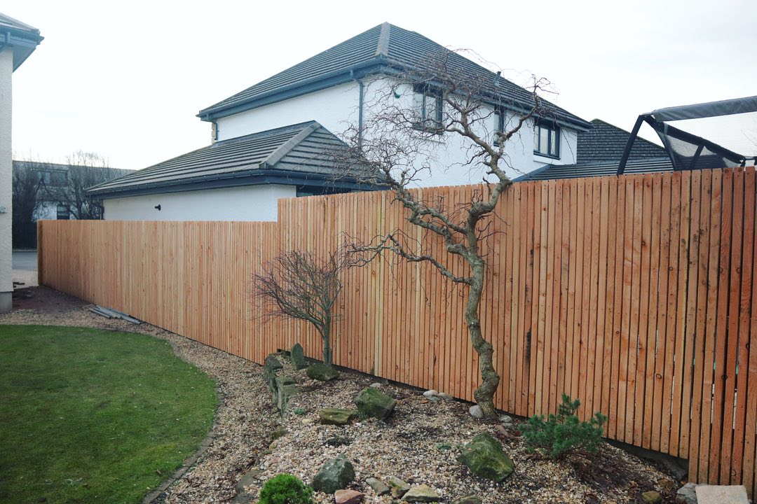 Do you need garden fencing supplied and installed in East Lothian or Edinburgh, cliick here for a garden fence supply and installation quote in East Lothian or Edinburgh